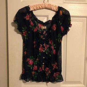 Hollister size Small blue floral blouse